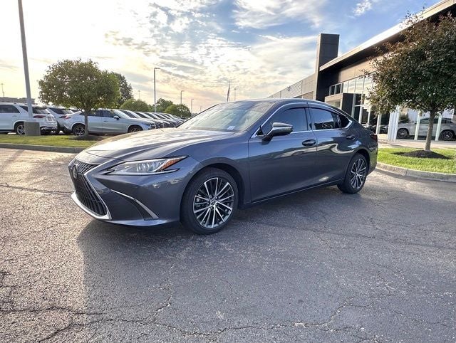 2023 Lexus ES Base