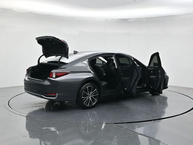 2023 Lexus ES Base