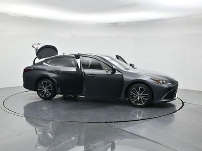 2023 Lexus ES Base
