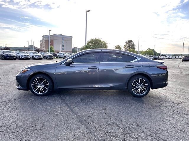 2023 Lexus ES Base