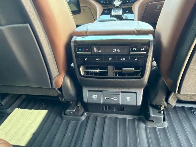 2023 Acura MDX w/Advance Package