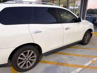 2016 Nissan Pathfinder SV