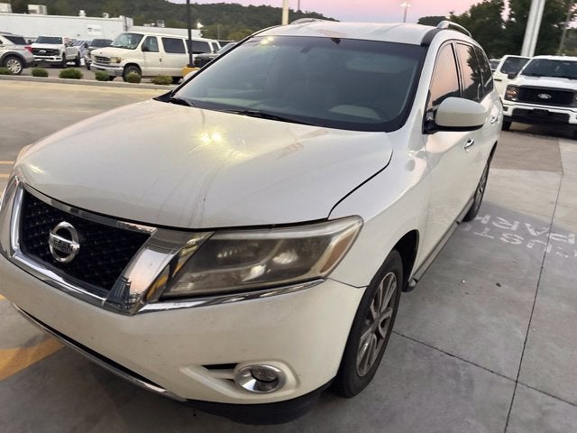 2016 Nissan Pathfinder SV