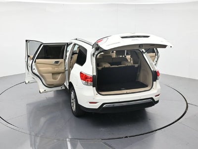 2016 Nissan Pathfinder SV