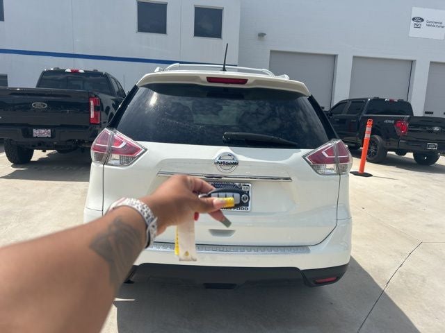 2016 Nissan Rogue SL