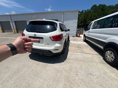 2019 Nissan Pathfinder SL