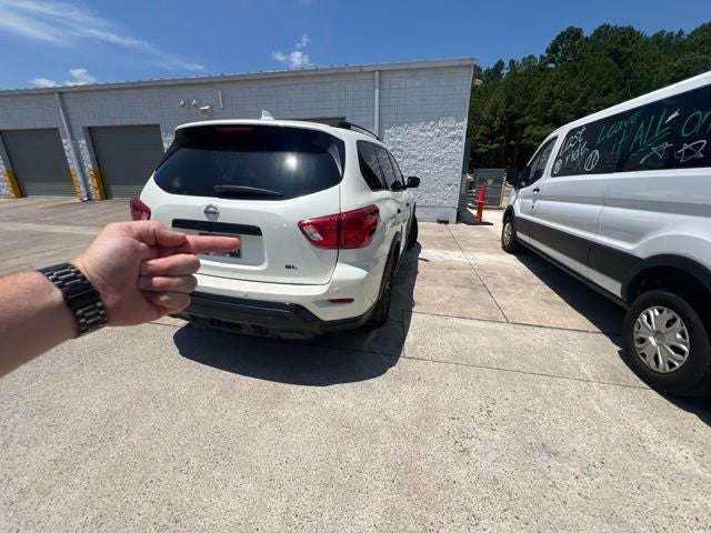 2019 Nissan Pathfinder SL