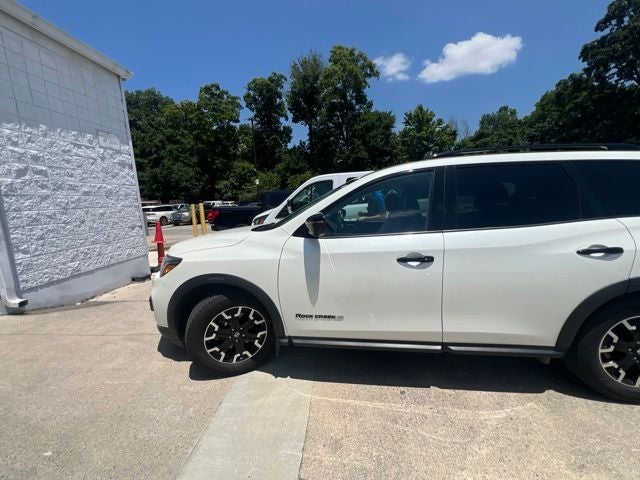 2019 Nissan Pathfinder SL