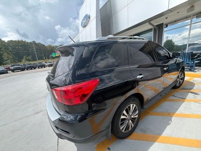2017 Nissan Pathfinder S