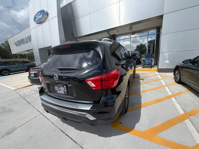 2017 Nissan Pathfinder S