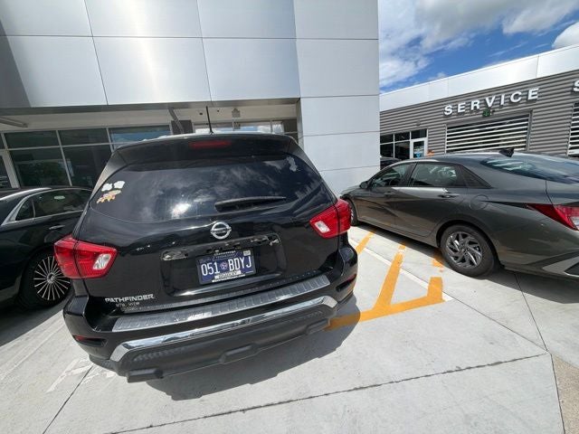 2017 Nissan Pathfinder S