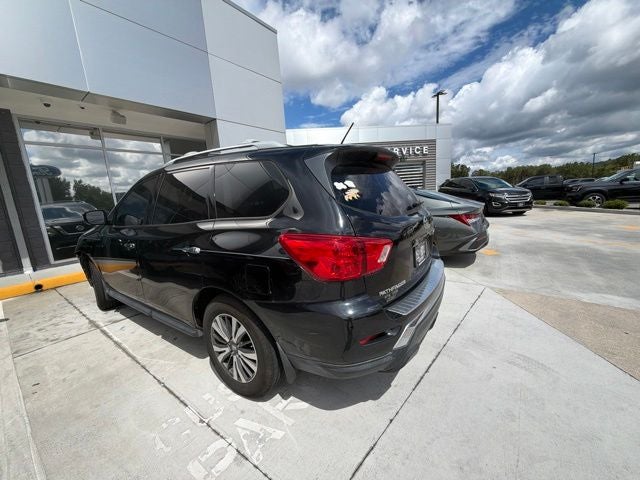 2017 Nissan Pathfinder S
