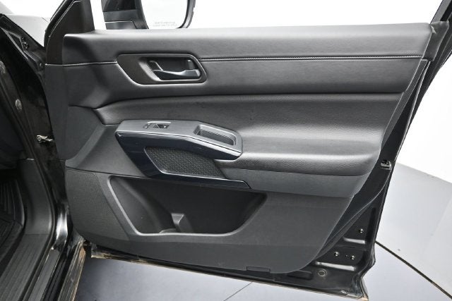 2024 Nissan Pathfinder S