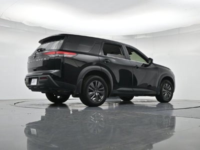 2024 Nissan Pathfinder S
