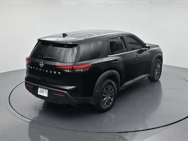 2024 Nissan Pathfinder S