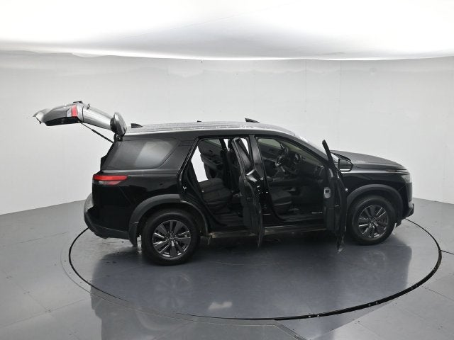 2024 Nissan Pathfinder S