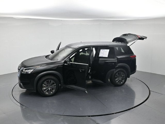 2024 Nissan Pathfinder S