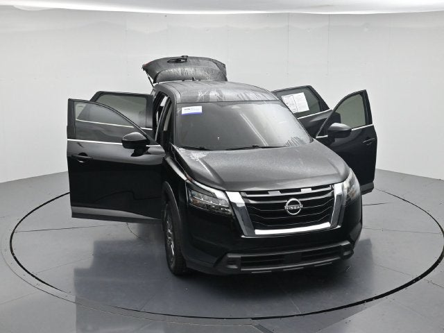 2024 Nissan Pathfinder S