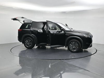 2024 Nissan Pathfinder S