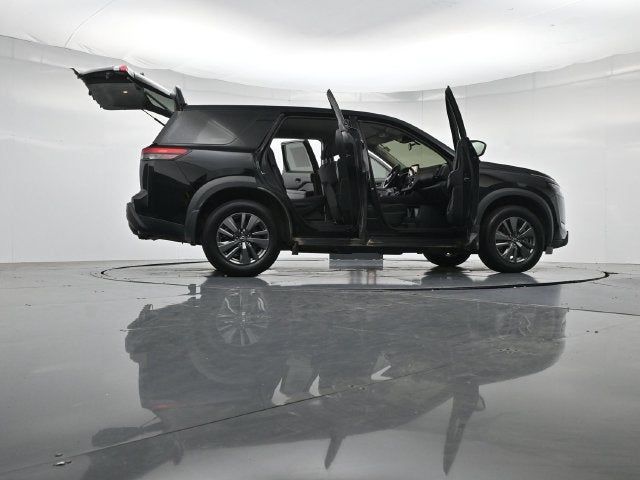 2024 Nissan Pathfinder S