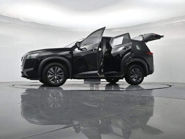 2024 Nissan Pathfinder S