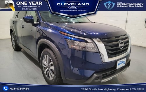2025 Nissan Pathfinder SL