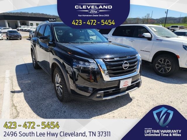 2022 Nissan Pathfinder SL