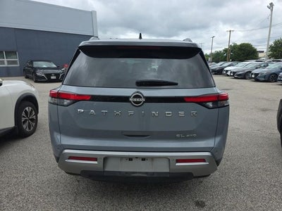 2024 Nissan Pathfinder SL