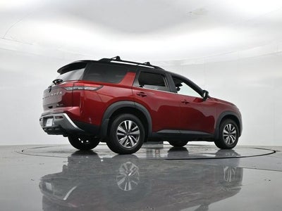 2022 Nissan Pathfinder SL