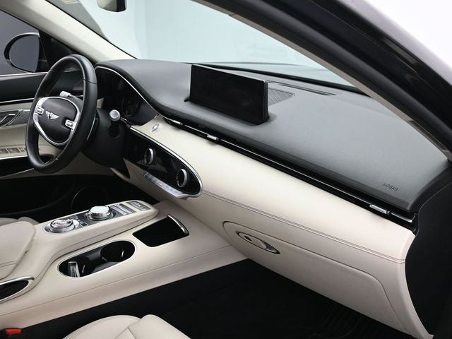 2024 Genesis GV70 2.5T