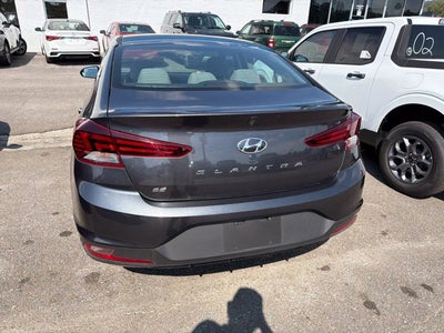 2020 Hyundai Elantra SE