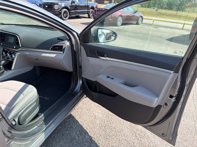 2019 Hyundai Elantra SE