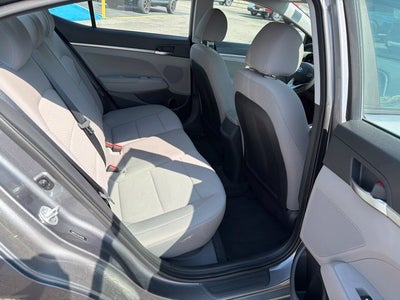 2019 Hyundai Elantra SE