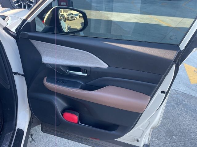 2024 Toyota Grand Highlander Base