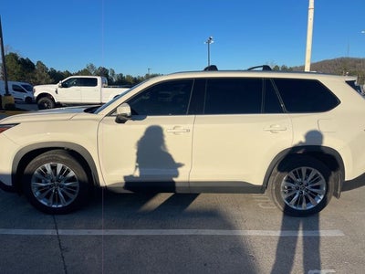 2024 Toyota Grand Highlander Base