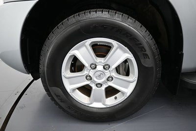 2022 Toyota Sequoia SR5