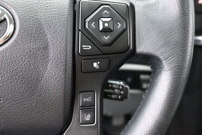 2022 Toyota Sequoia SR5