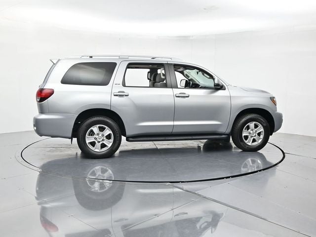 2022 Toyota Sequoia SR5