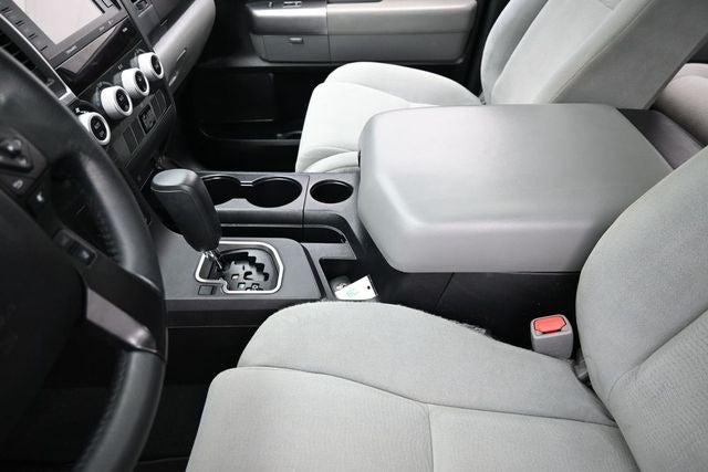 2022 Toyota Sequoia SR5
