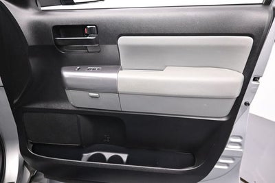 2022 Toyota Sequoia SR5