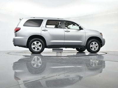 2022 Toyota Sequoia SR5