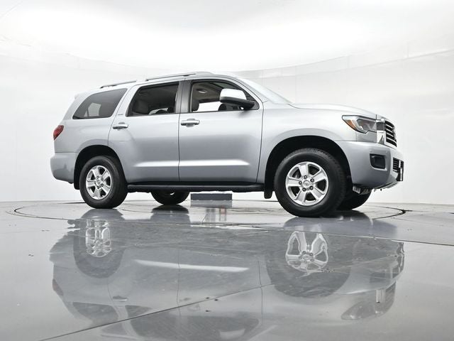 2022 Toyota Sequoia SR5