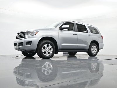 2022 Toyota Sequoia SR5