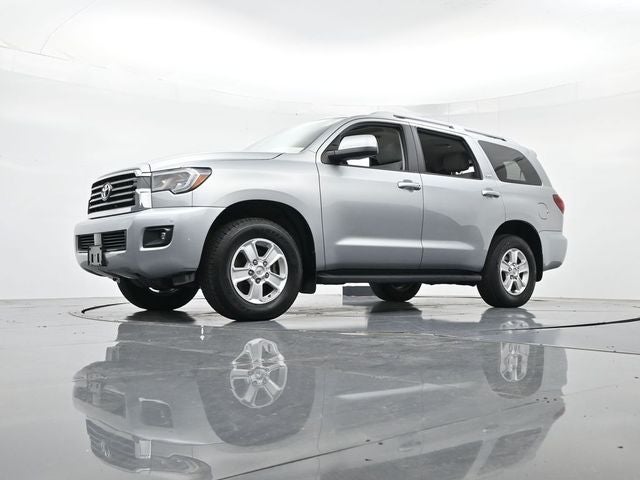2022 Toyota Sequoia SR5