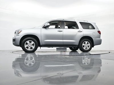 2022 Toyota Sequoia SR5