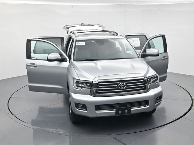 2022 Toyota Sequoia SR5