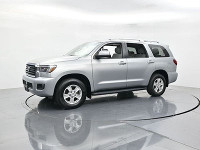 2022 Toyota Sequoia SR5