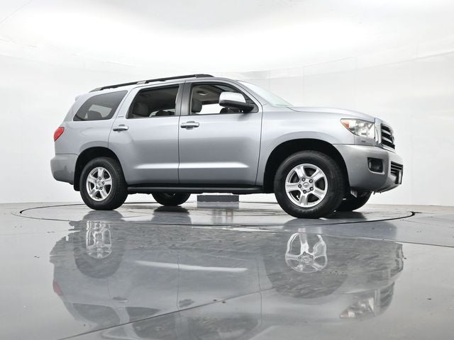 2017 Toyota Sequoia SR5 5.7L