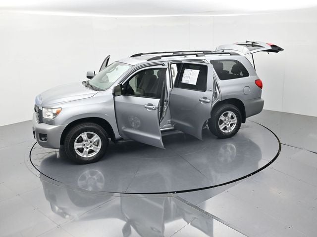 2017 Toyota Sequoia SR5 5.7L