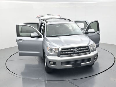 2017 Toyota Sequoia SR5 5.7L